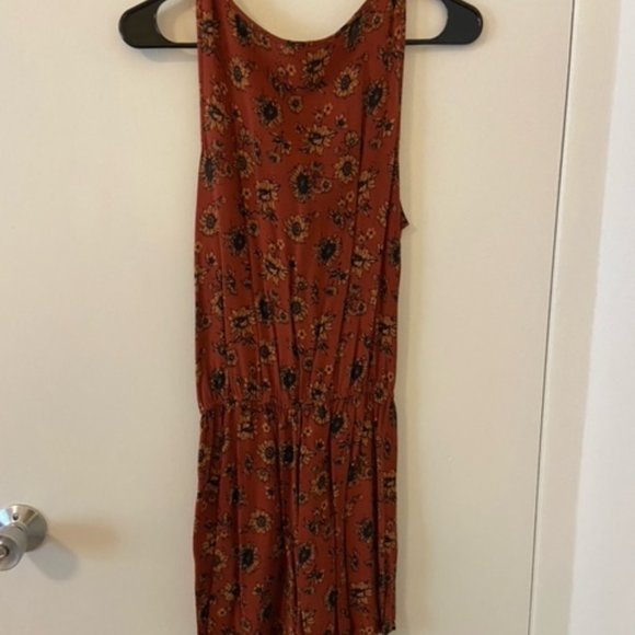 Women's Mossimo romper from Target, size S, burnt orange flower design - Picture 3 of 3